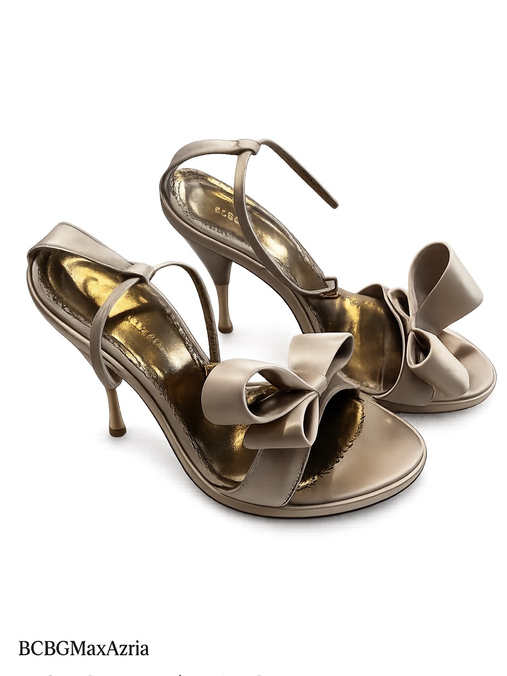 BCBG max Azria satin pump with bow. Size 8